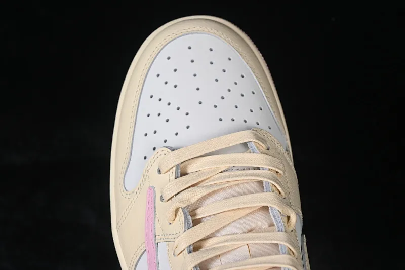 All Categories Air Jordan Jordan Series Basketball Shoes Air Jordan 1 Low Foreign Trade Version Travis Scott x Air Jordan 1 Low OG AJ1 Joe 1 Joint Undercut IQ7604-100